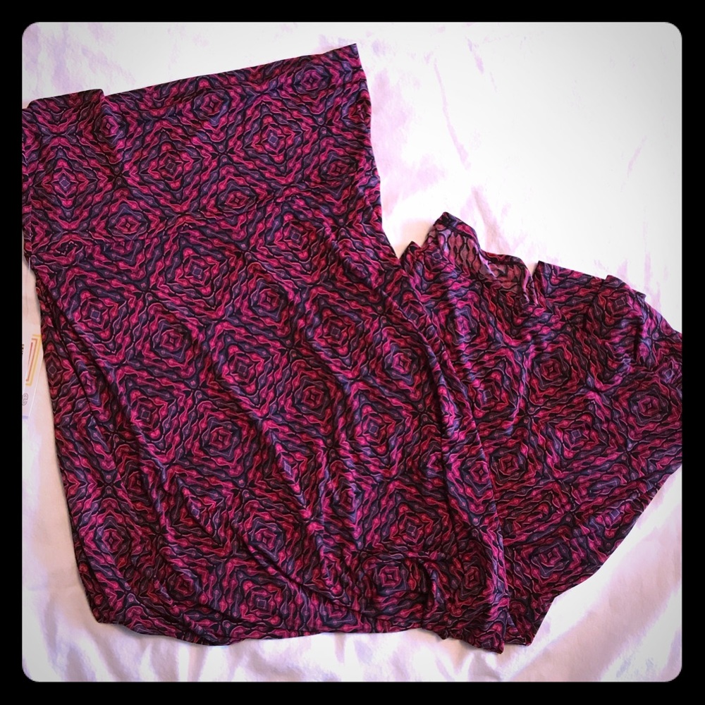 LAST CHANCE ‼️ LulaRoe Maxi Skirt!
